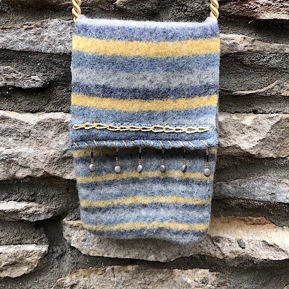 Felted wool purse - Picture 2 of 6